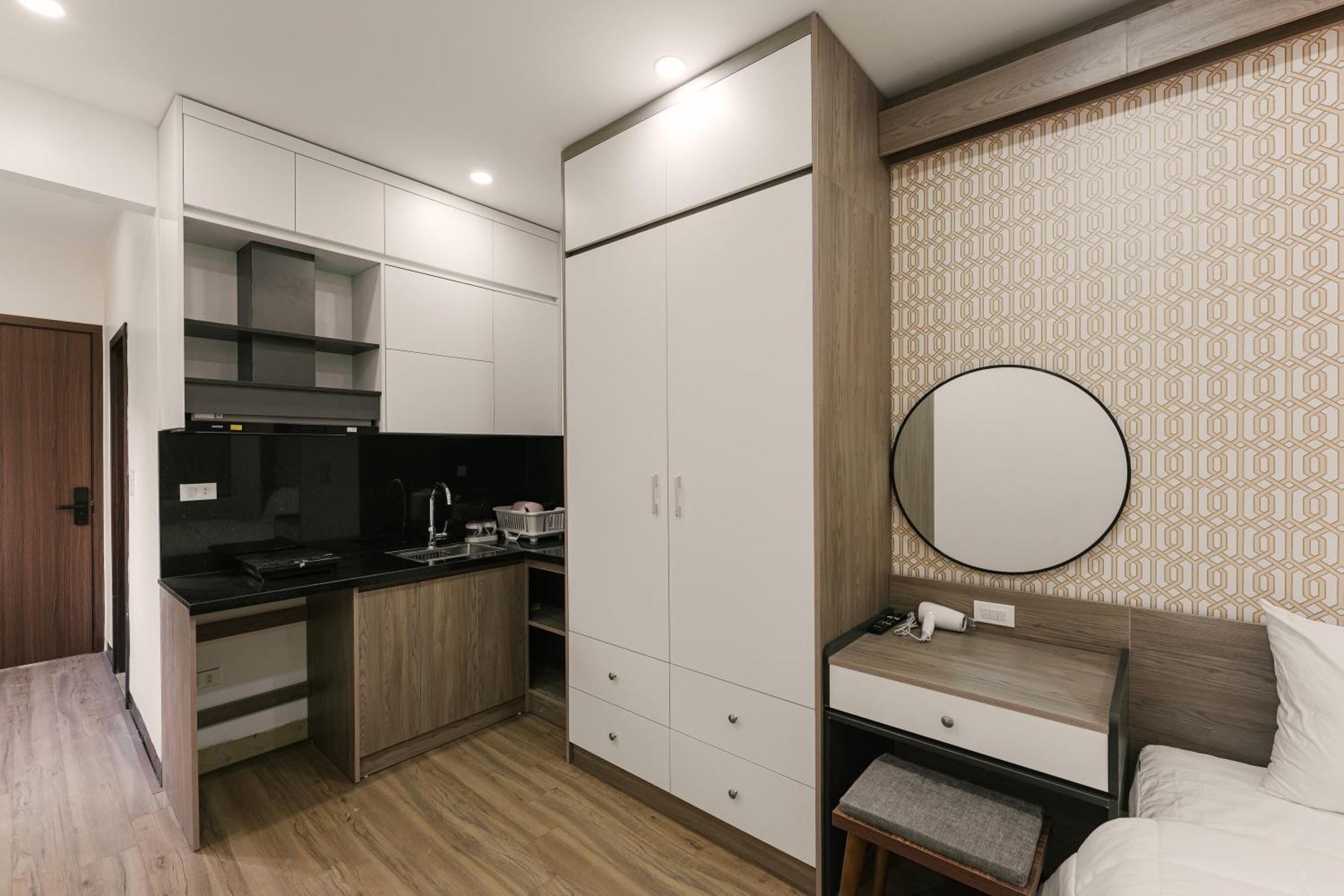 Delapong Hotel And Apartment Ha Noi Hanoi Exterior photo